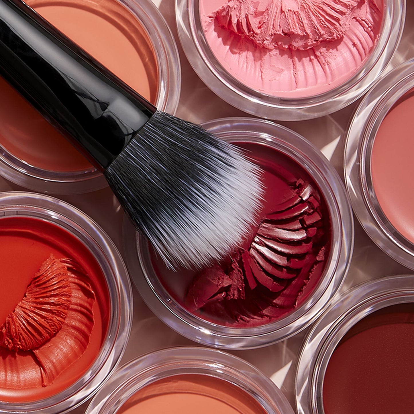 putty-blush-brush-d7 011321_PuttyBlush-Brush_V2_COMP_Final_IGF2.jpg