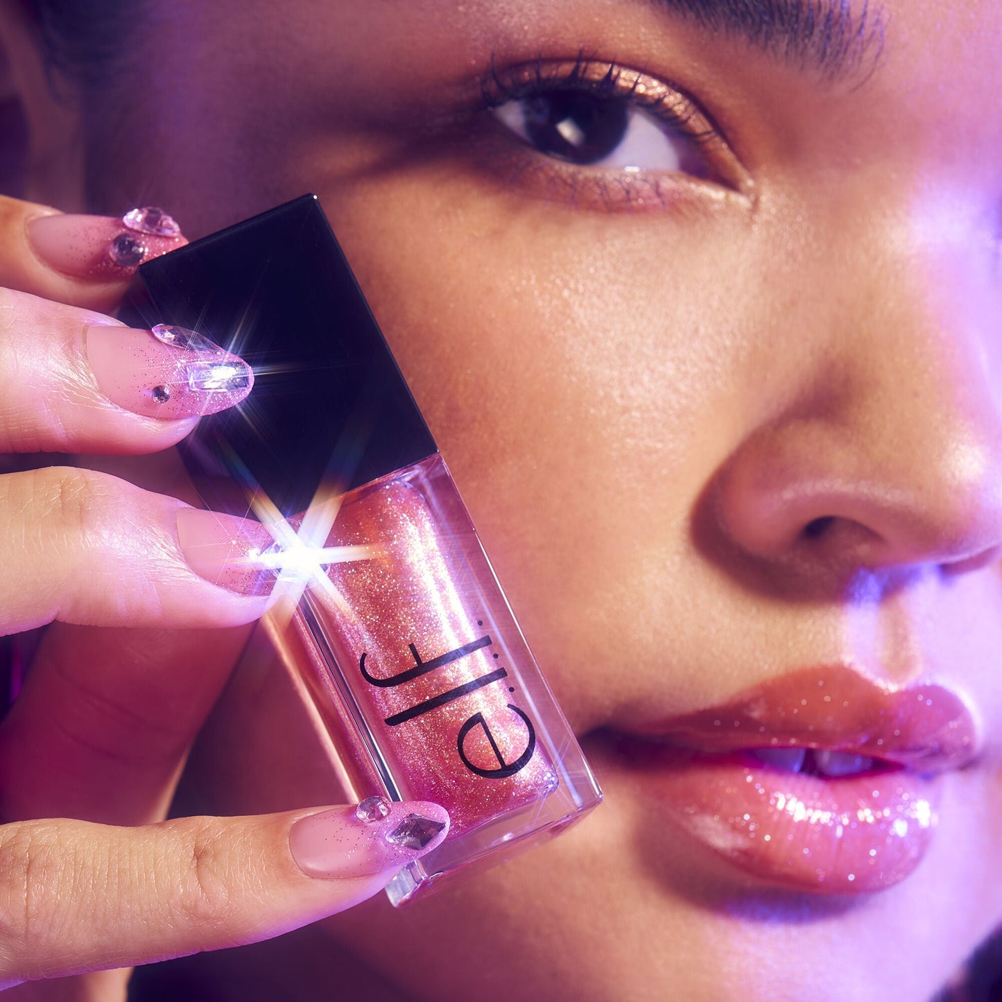 Breanna Wearing Burst Apricot Feelings Plumping Lip Oil