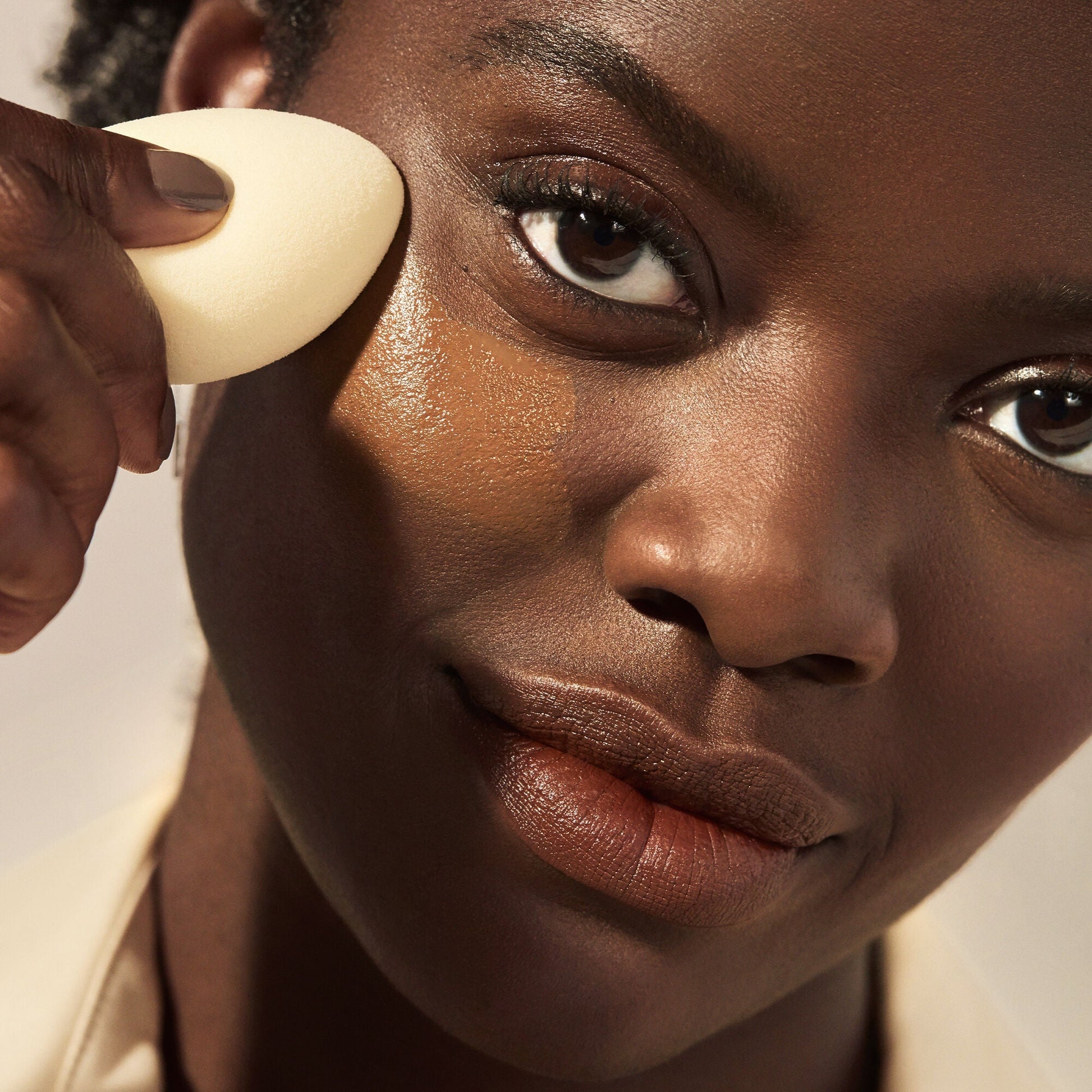 camo-concealer-sponge-m5 07292020_Wemi_HydratingCamo_1765_V4_IGF.jpg