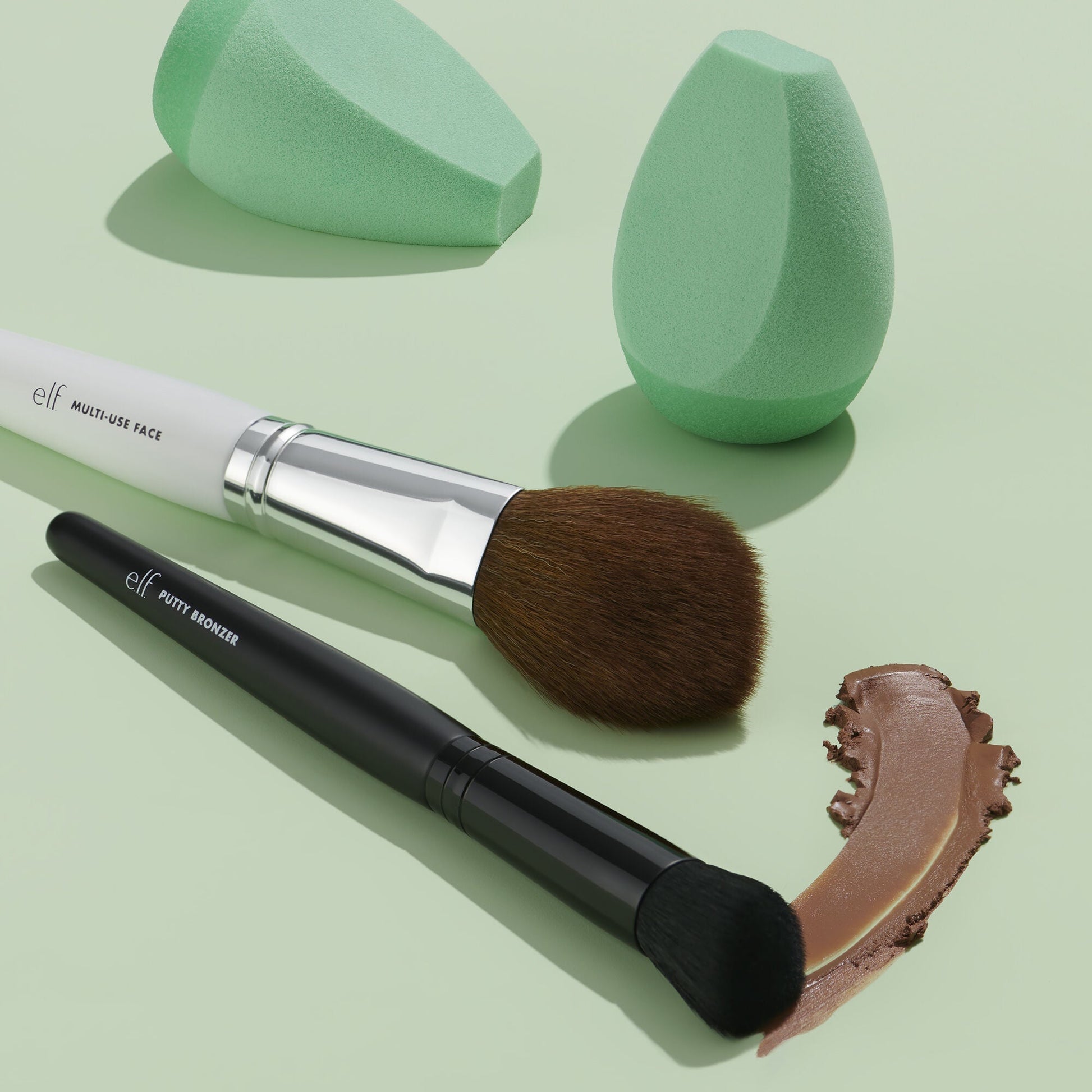 multi-use-face-brush-l8 082521_Brushes_V2_IGF.jpg