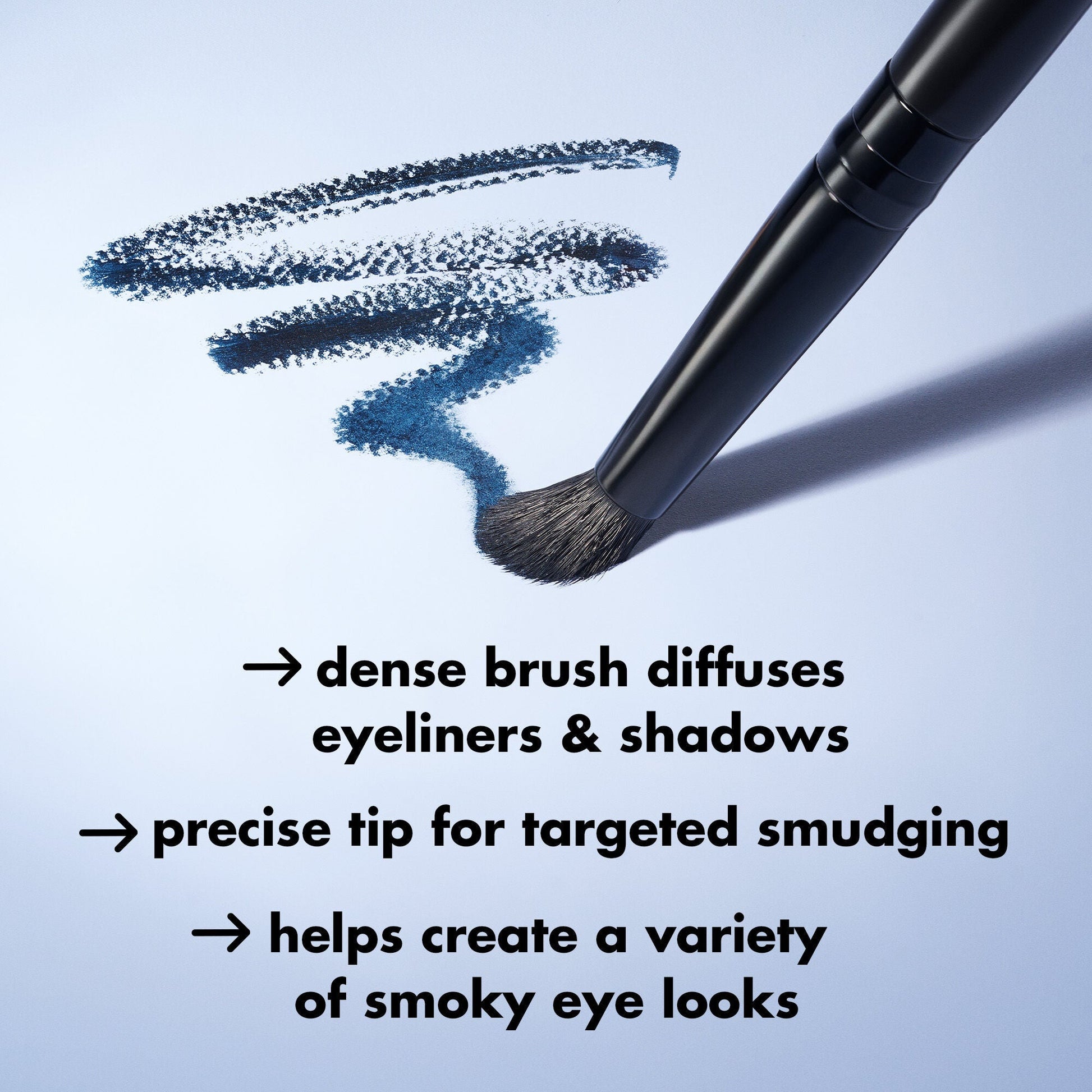 smudge-n-smoke-eyeliner-brush-d9 S25_EDUCATION_SMUDGE_N_SMOKE_EYELINER_BRUSH_PRODUCTINFO.jpg