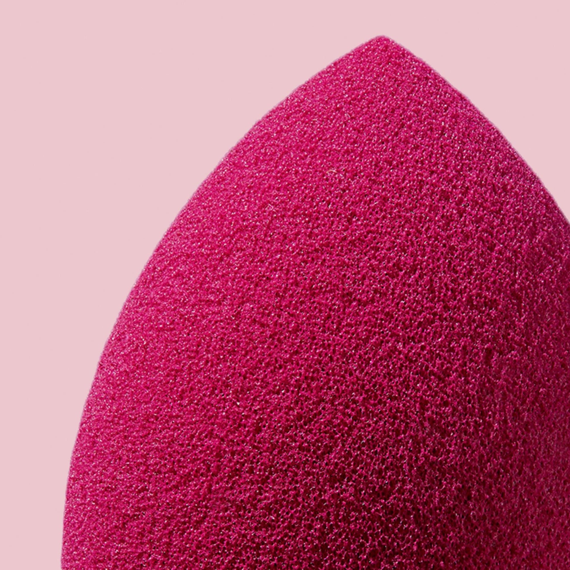total-face-sponge-j8 totalfacesponge_082019_SL_025_A1_IGF_f00f12e5-eb4c-4725-999d-0776259919b8.jpg